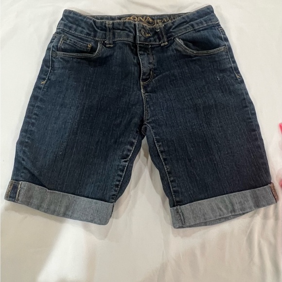 Arizona Jean Company Other - Girls Arizona jean  shorts‎ waist Adjustable size 12 Regular